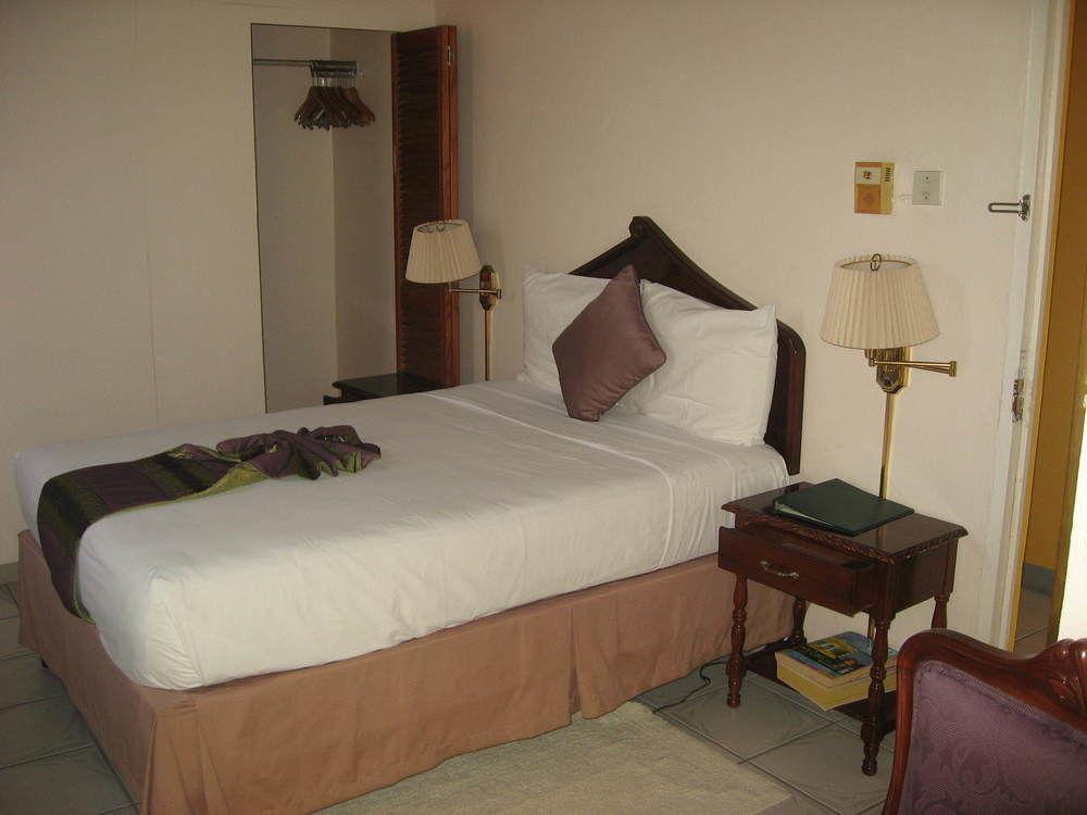 Villa Sonate Runaway Bay Exterior foto