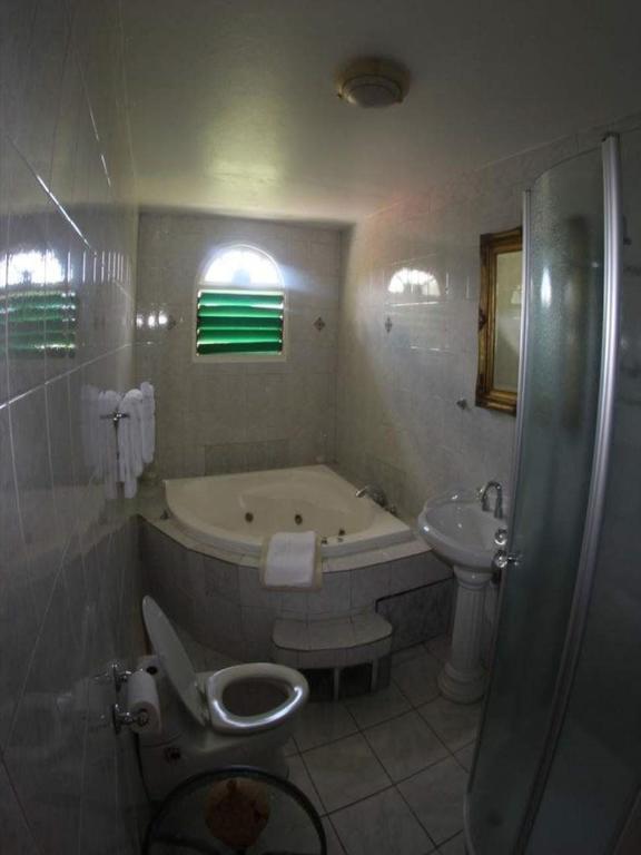 Villa Sonate Runaway Bay Exterior foto