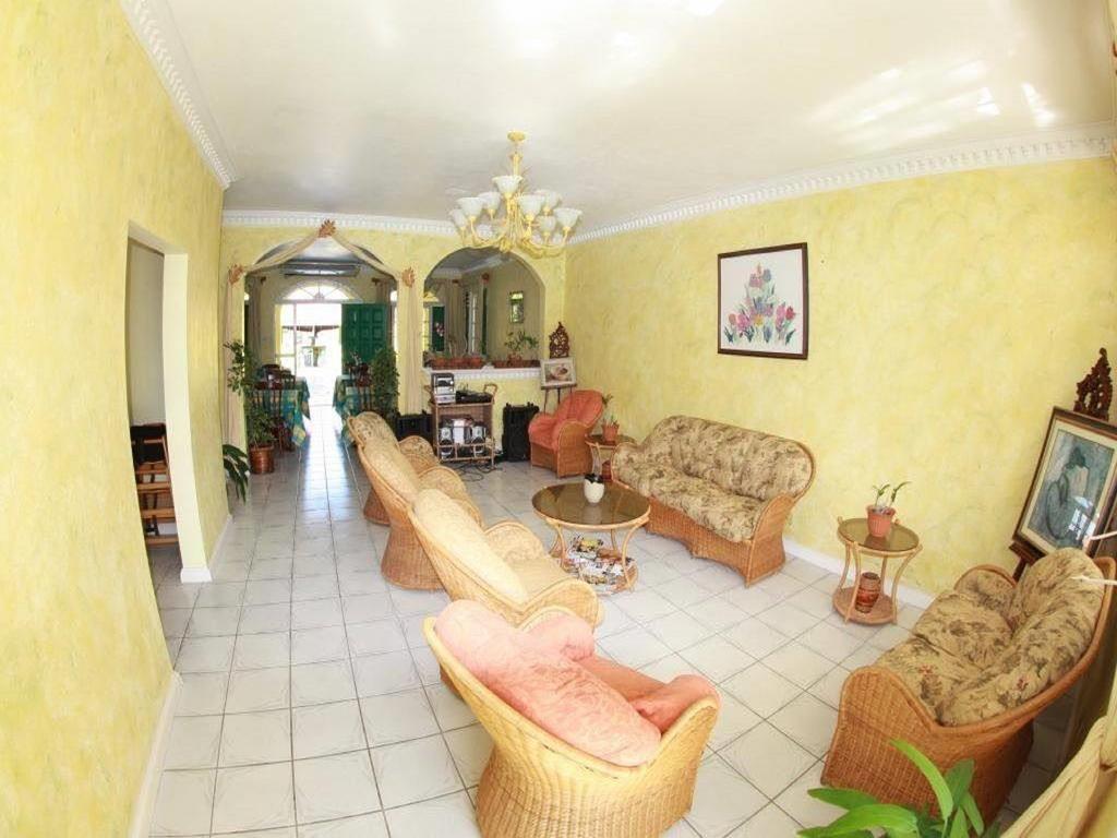 Villa Sonate Runaway Bay Exterior foto